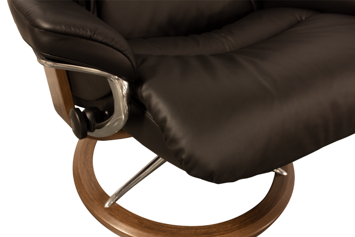 Ekornes Stressless Reno Recliner And Ottoman