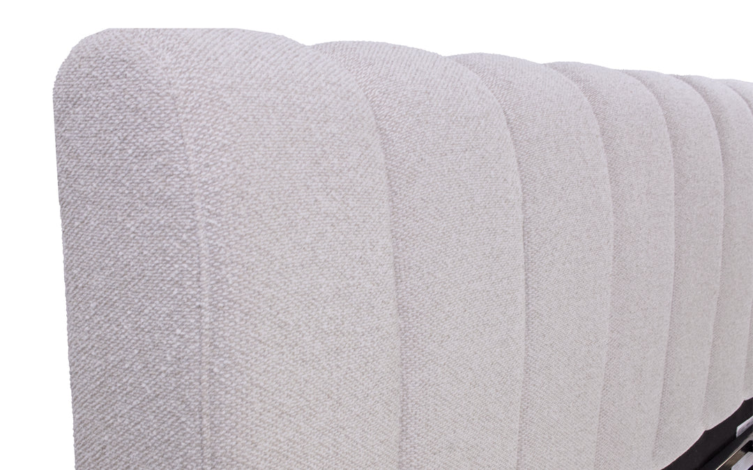 Kuka Upholstered Queen Bed