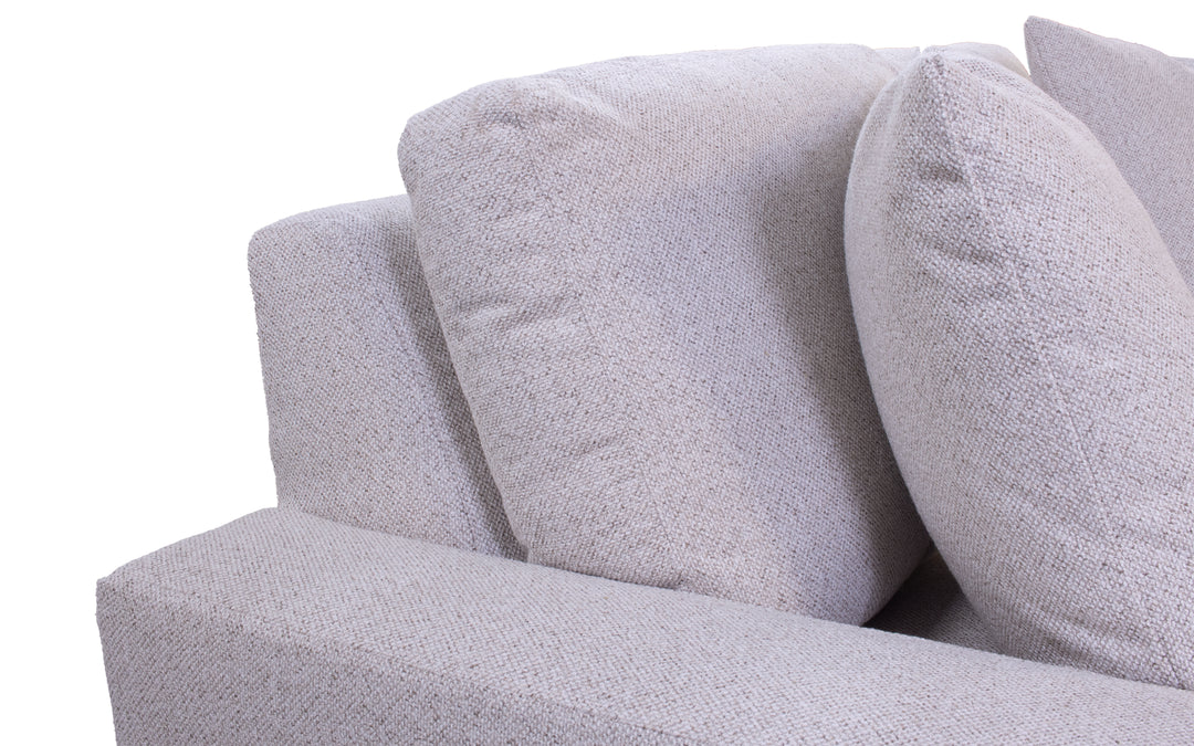 Stone &amp; Leigh Juno Upholstered Loveseat