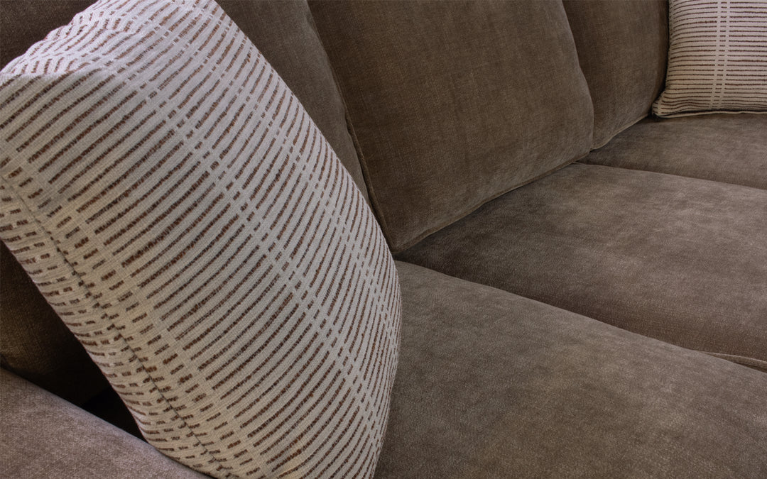 Stone & Leigh  Upholstered Leigh Sectional