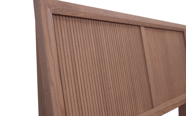 Oak Queen Bed