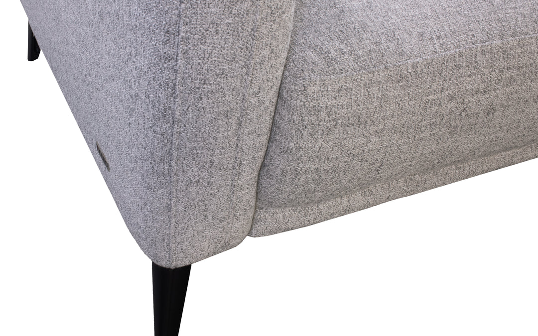 Violino Upholstered Chair