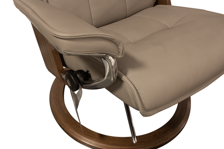 Ekornes Stressless Admiral Recliner And Ottoman