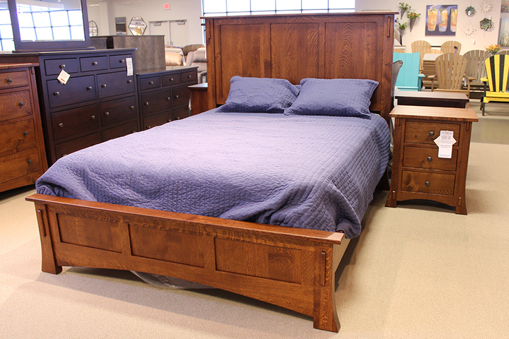 Rustic Quartersawn Oak Queen Bed