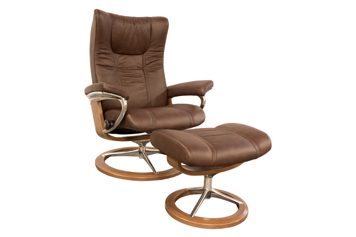 Ekornes Stressless Wing Signature Recliner And Ottoman