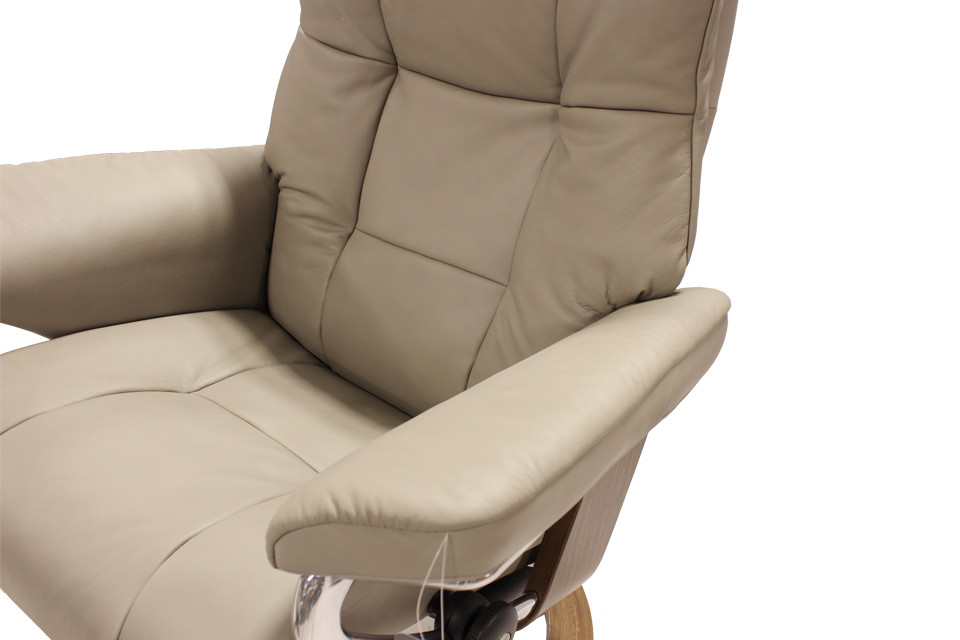 Ekornes Stressless Mayfair Recliner And Ottoman