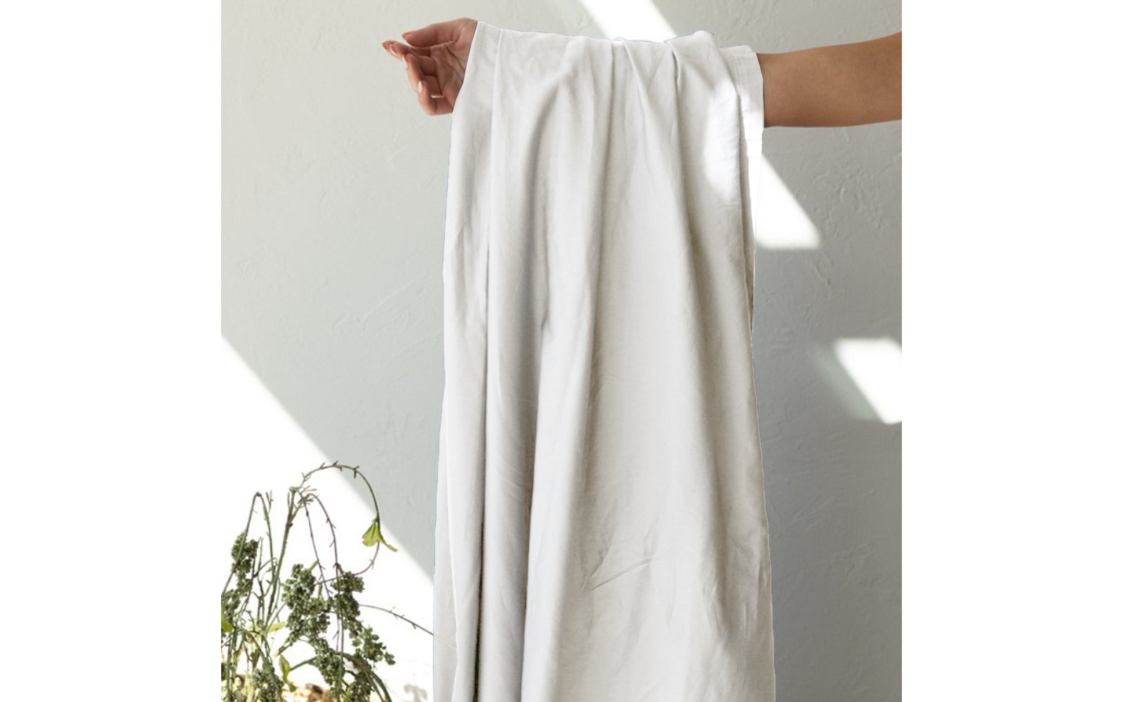 DreamComfort Brushed Microfiber Sheets - White – Redekers