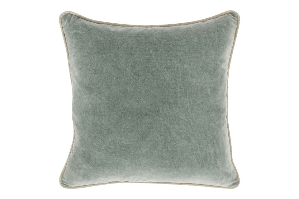Heirloom Velvet Pillow : 26761 : Redekers Furniture